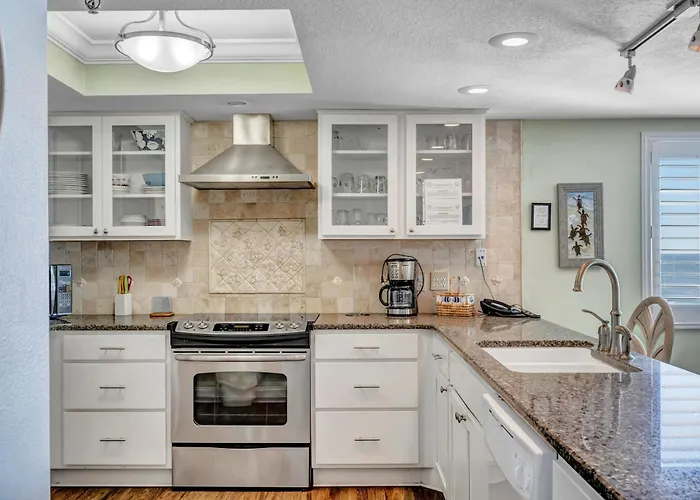 Apartment Dollar 502 *